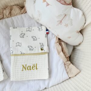 Housse Carnet de Santé "Éléphant"