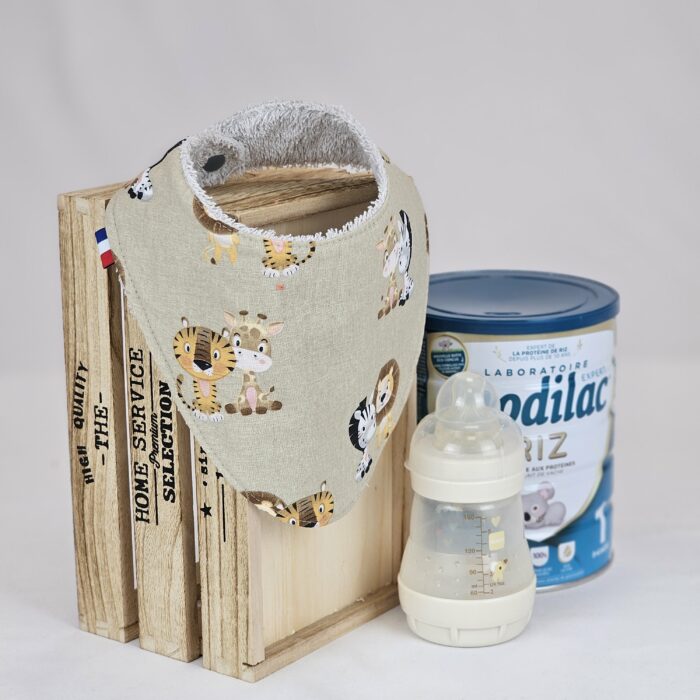 Bavoir naissance tigre