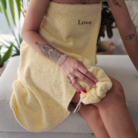 Paréo de bain jaune pâle_ love 2