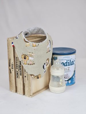 Bavoir naissance tigre